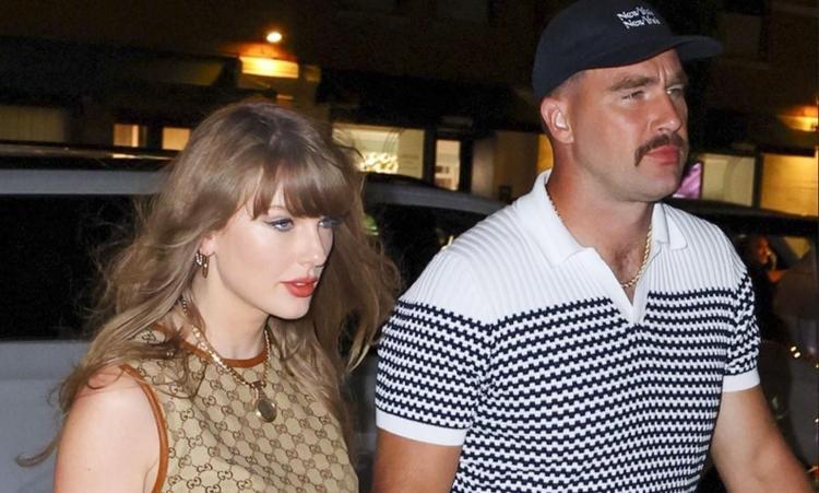 Taylor Swift gizlice evlendi mi Kafa karıştıran davetiye