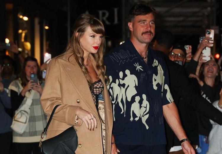 Taylor Swift gizlice evlendi mi Kafa karıştıran davetiye