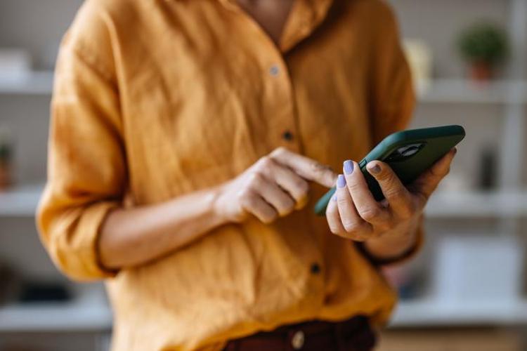 Telefonun batarya ömrünü yüzde 50 uzatıyor Pil tüketimini engelliyor: Meğer yapmanız gereken...