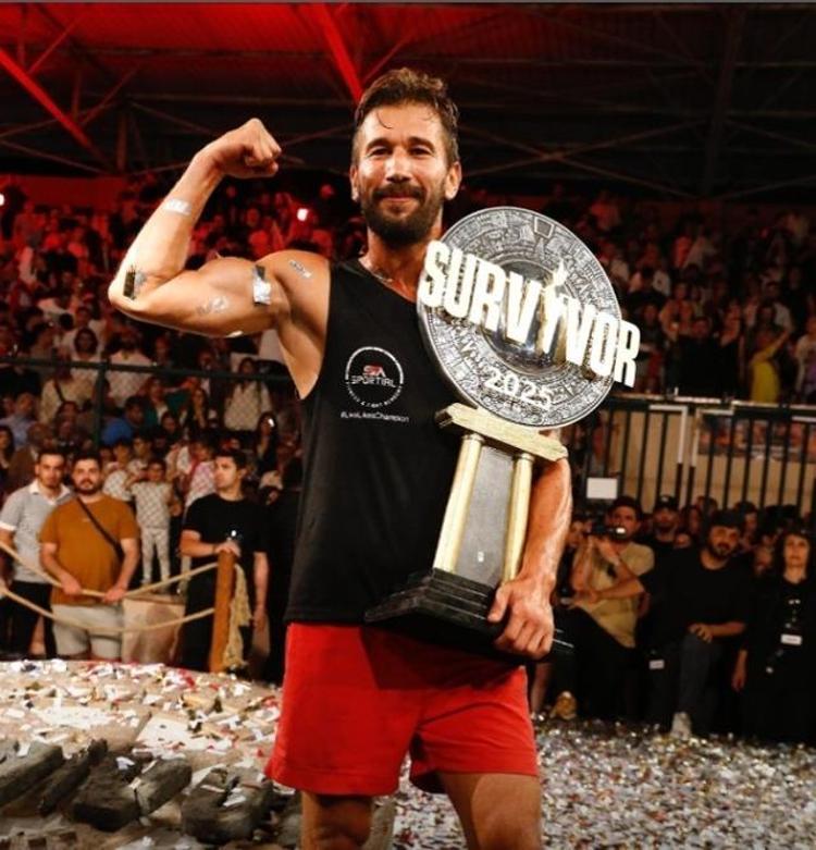 Survivor finalinde Batuhan Karacakayadan skandal Seyirciye küfür etti