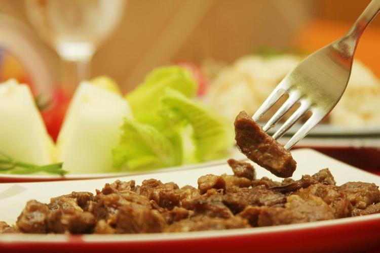 B12 VİTAMİNİ İÇEREN BESİNLER