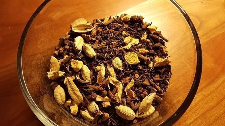 Kolesterolün kökünü kurutuyor Çayını yapıp bardak bardak için: Damar sertliğini gideriyor