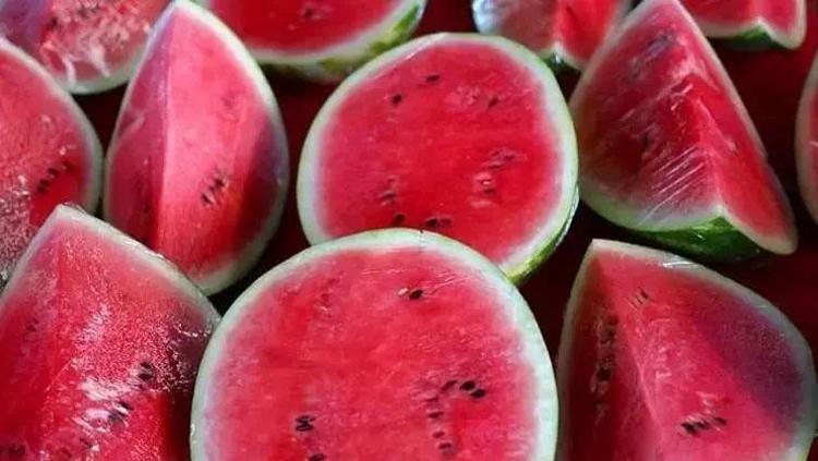 ‘KAN ŞEKERİ DENGESİZ OLAN BİREYLER HER GÜN TÜKETMEMELİ’