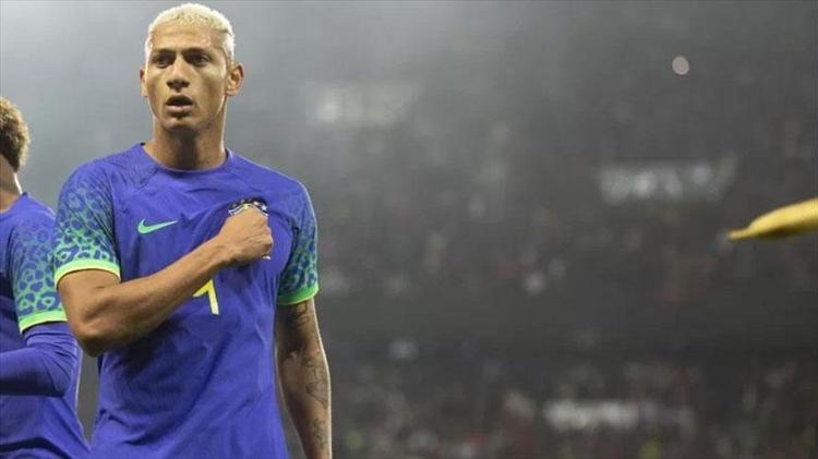 FUTBOLUN AYKIRI ÇOCUĞU