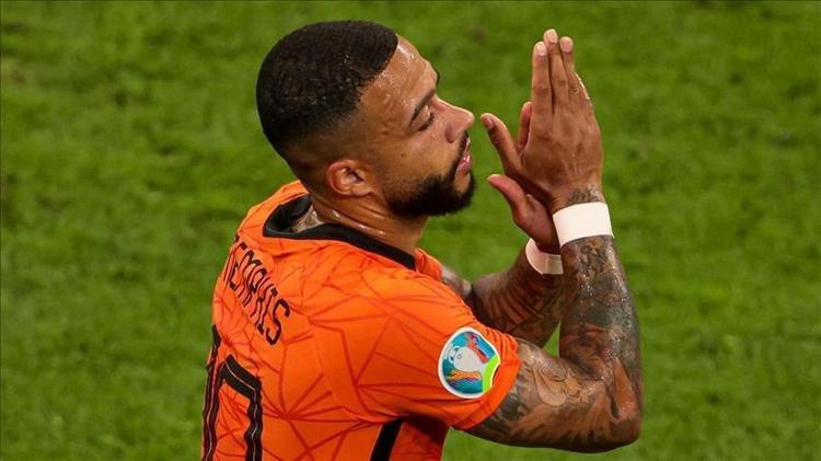 Beşiktaş transferde nokta atışı yapacak Kartalda forvette favori Patrik Schick plase Mehdi Taremi