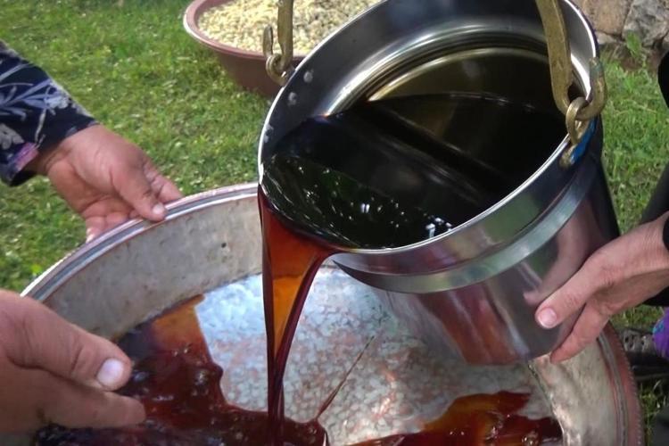 DEMİR EKSİKLİĞİ VE ANEMİYE İYİ GELİR