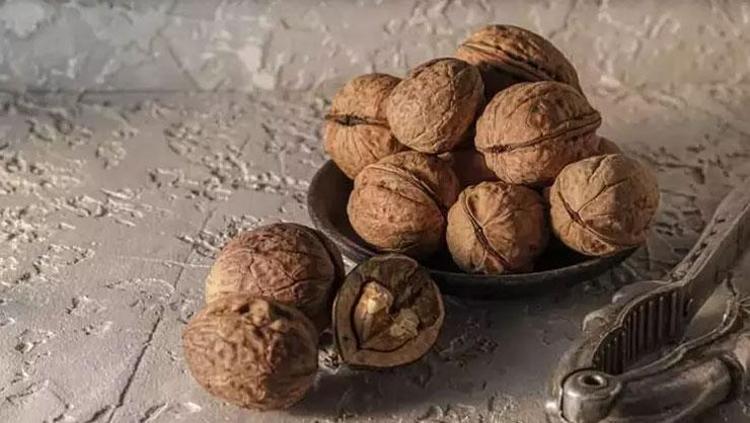 Uzmanlara göre böyle tüketmek gerekiyor Kiraz, ahududu ve yeşil çay ile yiyin: Karaciğer yağlanmasını azaltıyor, metabolizmayı hareketlendiriyor