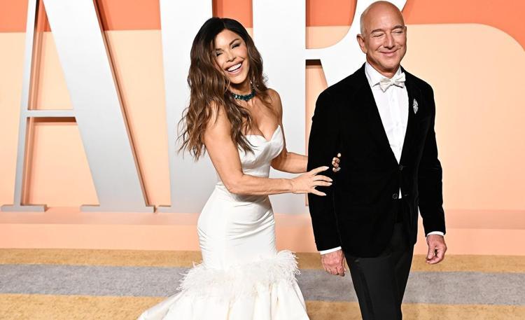 Jeff Bezos ve Lauren Sanchez Venedikte 3 gün 3 gece sürecek olan yılın meşhur düğünü başlıyor