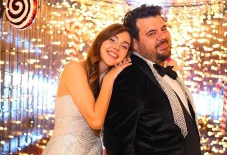 Yenenler çiftini Çeşme tatili üşüttü
