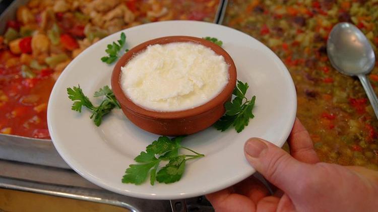 Turistler kapış kapış alıyor Sütten daha fazla kalsiyum içeriyor, vücuda tek seferde vitamin ve mineral depoluyor, kemikleri betona çeviriyor