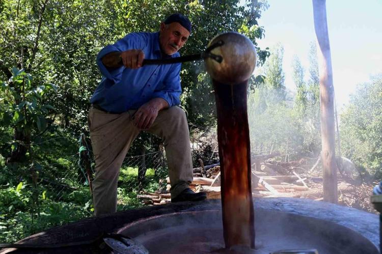 Yüzyıllardır Erzincanın köylerinde hazırlanan lezzet İnsülin metabolizmasını en iyi dengeleyen besin, günde 1 kaşık tüketmek yetiyor