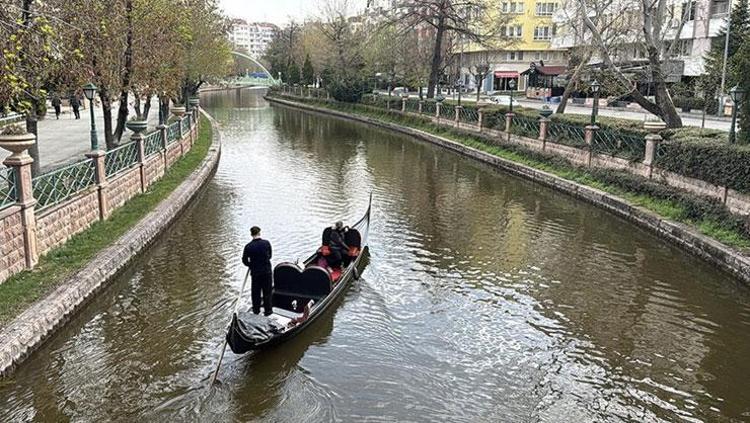 Eskişehirde gezilmesi gereken 4 nokta Adeta insanı kendine hayran bırakıyor: Eskişehir gezi rehberi