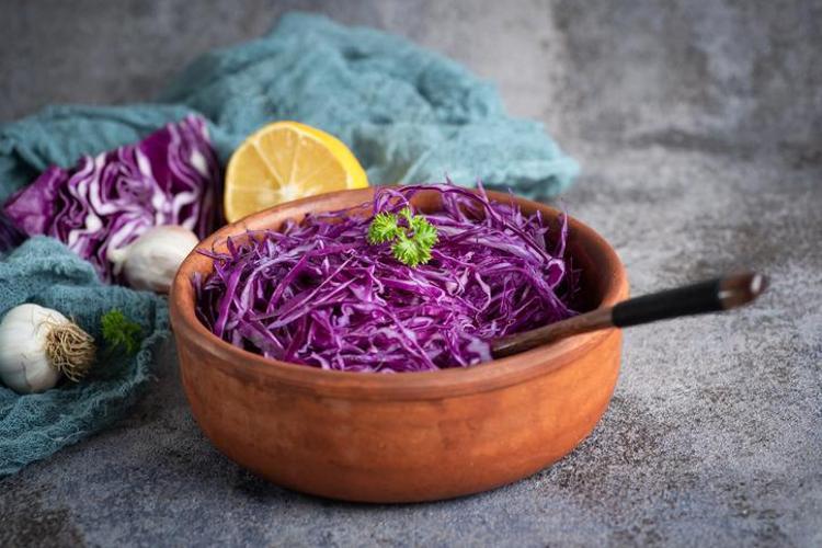 GÖZ VE CİLT SAĞLIĞINA KATKI SAĞLAR