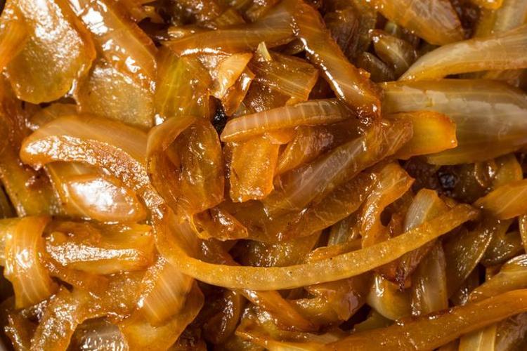 Sirke ve limondan yüz kat daha antiseptik Damarda biriken kolesterole yağ çözücü etkisi gösterip, kalp krizi riskini düşürüyor
