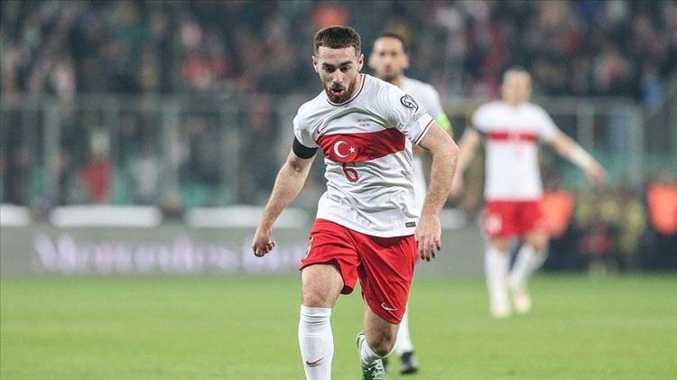 Galatasaray transferde milli yıldızların peşinde Cim Bomun hayali Hakan Çalhanoğlu ve Orkun Kökçü