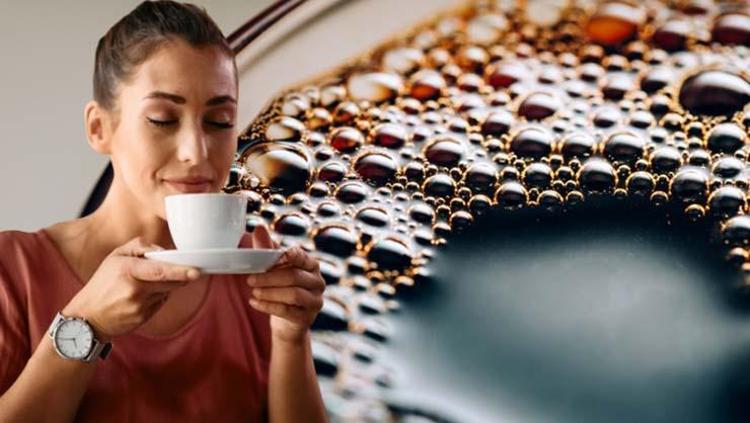 Kahvenizi bu saatte içiyorsanız dikkat Ömrü 6 saat, ağzınıza bile sürmeyin, kortizol seviyelerini artırıyor