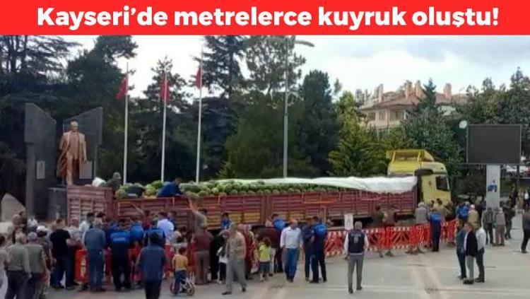 Kayseride bedava dağıtıldı Almak isteyenler metrelerce kuyruk oluşturdu