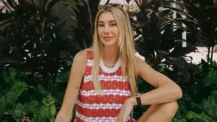 Şeyma Subaşı yeni yaşını sevgilisi ve kızıyla kutladı Teşekkürler Allahım