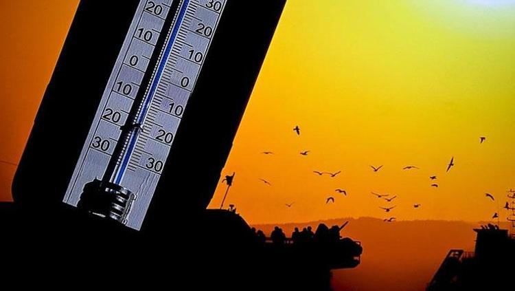 Meteoroloji son tahminleri açıkladı Türkiye 6 gün çöl sıcaklarında yanacak, termometreler 40 dereceyi gösterecek