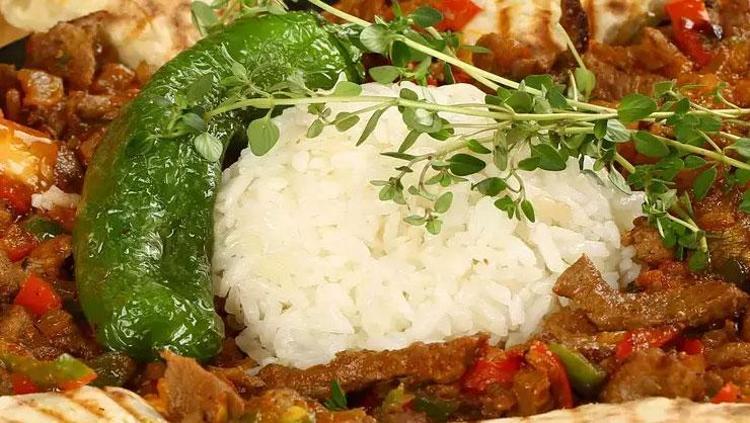 Bursalılar yıllardır tüketiyor Et suyu ve tereyağı lezzetini 10a katlıyor: Yöresel yemekler listesinin başında yer alıyor