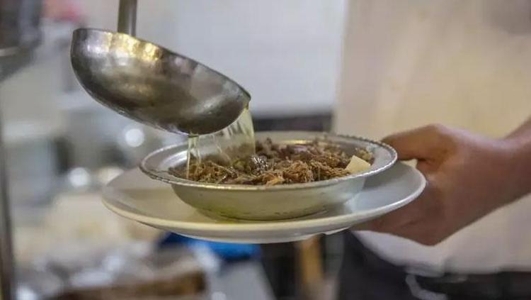 Bursalılar yıllardır tüketiyor Et suyu ve tereyağı lezzetini 10a katlıyor: Yöresel yemekler listesinin başında yer alıyor