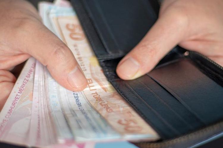 Cüzdanın içine 1 parça koyun Bolluk, bereket ve parayı mıknatıs gibi çekiyor, zenginliğin anahtarı onda saklıymış
