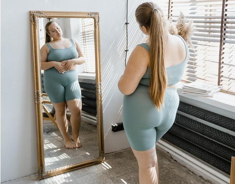 6 ay içerisinde tam 27 kilo verdi 46 bedenden 38 bedene düştü: Yağları cayır cayır yakıyor, mum gibi erimenin sırrı buymuş