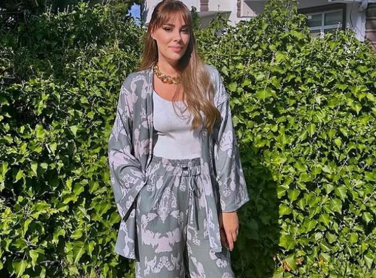 BABASIYLA YILLAR ÖNCEKİ FOTOĞRAFINI PAYLAŞMIŞTI