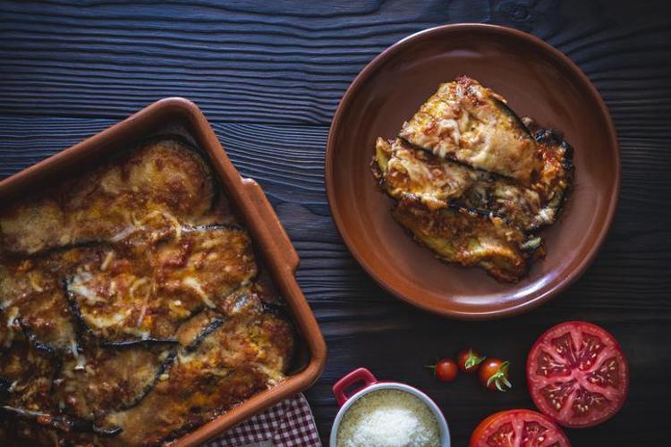 Patlıcanı böyle pişirince acı olmuyor Lezzetini 10 kat artırıyor