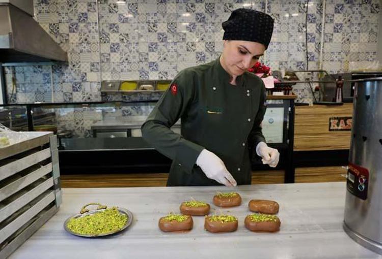 Kilosu bin lira ama yok satıyor Sıcak havaların favorisi, evde yapınca bedavaya geliyor