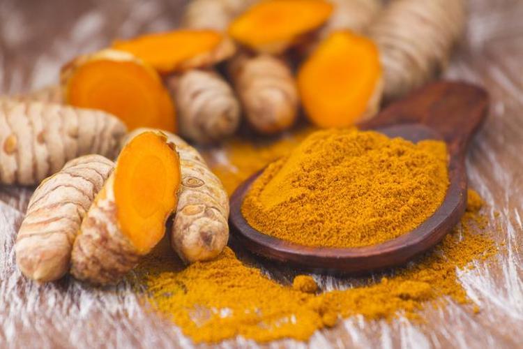 Vücutta 1 gram ödem bırakmıyor Bel, basen ve göbeği mum gibi eritip 1 haftada 3 kilo verdiriyor Ev yoğurduna 1 çay kaşığı eklemek yetiyor
