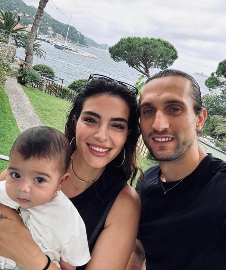 Mylan büyüyor Melisa Aslı Pamuk ve Yusuf Yazıcı çiftinden yeni fotoğraf