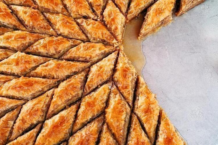 Canan Karatay açıkladı: Yıllarca sağlıksız diye yedirmediler Kaşık kaşık tüketin, insülin hormonunu baskılayan en önemli besin...