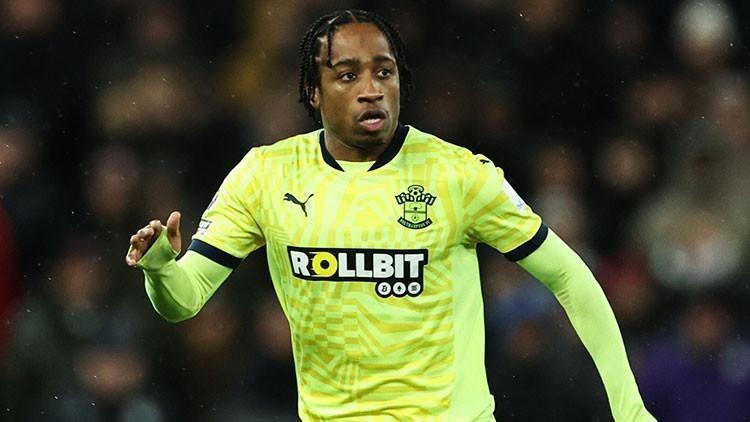 Beşiktaş, Kyle Walker-Peters transferinden resmen vazgeçti