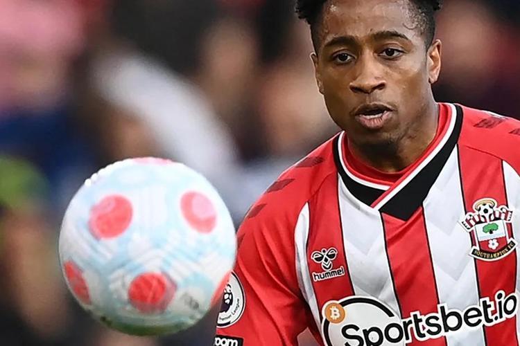 Beşiktaş, Kyle Walker-Peters transferinden resmen vazgeçti