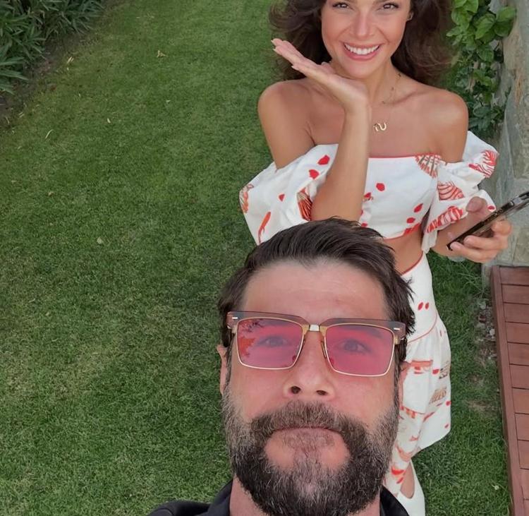 Tatilin tadını çıkarıyor Sinem Ünsalın yeni rotası belli oldu