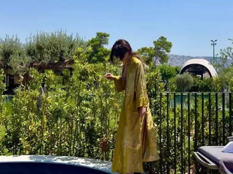 Tatilin tadını çıkarıyor Sinem Ünsalın yeni rotası belli oldu