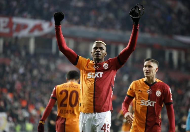 Osimhen transferinde mutlu son yakın Napoli Başkanı Laurentiisten anlaşma açıklaması
