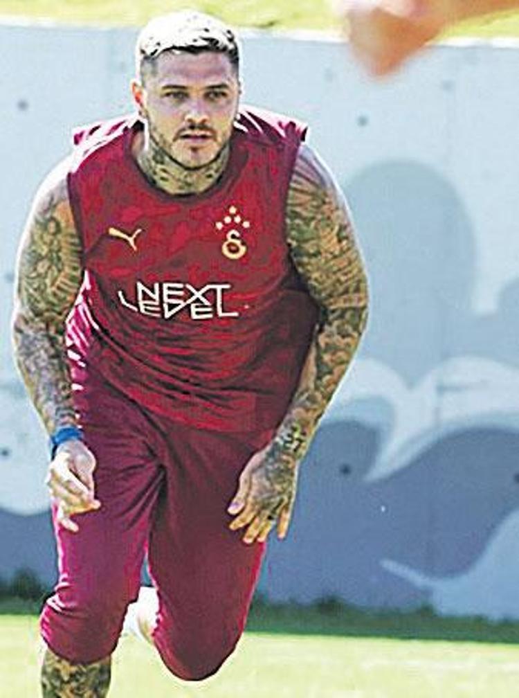 ICARDİ İLK KEZ TAKIMLA ÇALIŞTI
