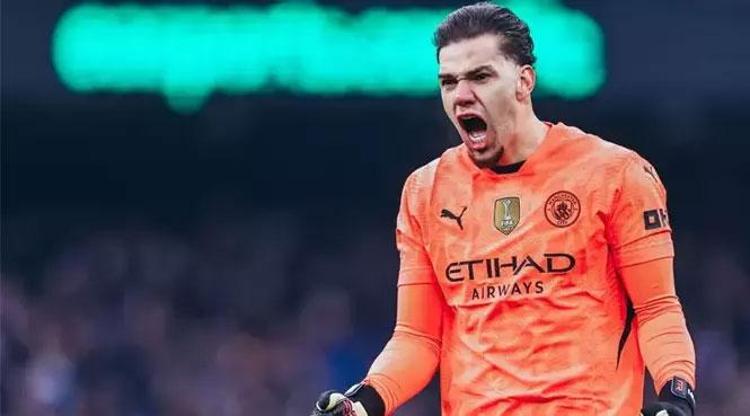 Sonunda Victory Osimhen transferinde mutlu son: Ederson için Manchester City’ye resmi teklif yapıldı