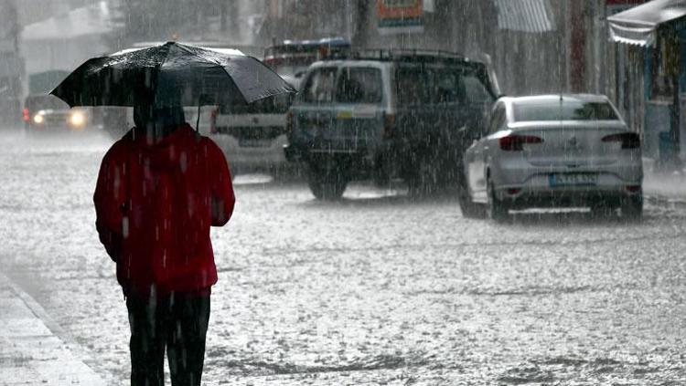 Gök gürültülü sağanak yağışlar kuvvetli geliyor Meteoroloji illeri sel, su baskını, yıldırım, dolu yağışına karşı uyardı