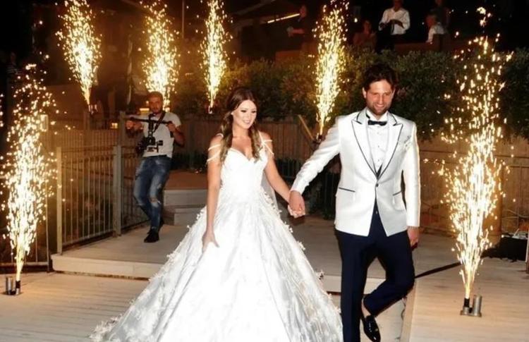 Taze anne Gizem Karacadan yeni paylaşım Şimdi de benim ilgiye ihtiyacım var