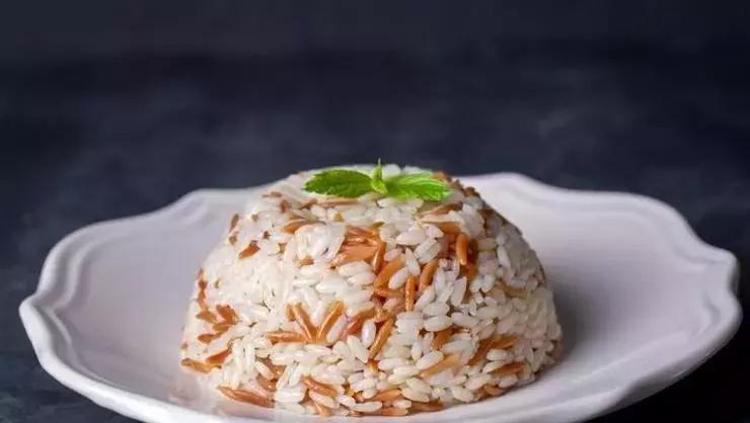 TEL ŞEHRİYELİ PİLAV TARİFİ