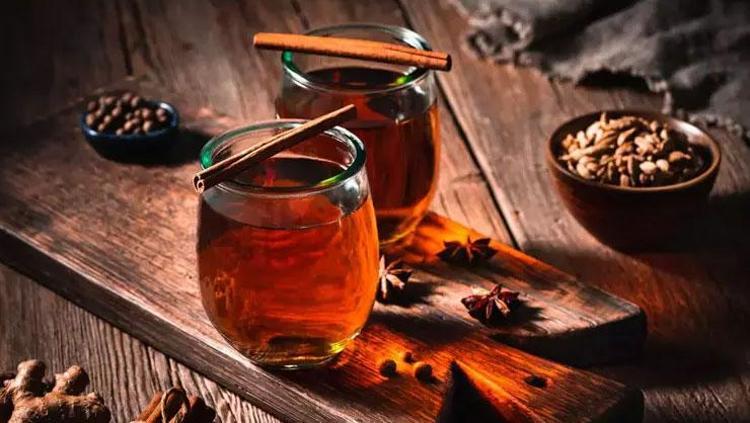 TARÇINLI SU: TATLI KRİZLERİNE DOĞAL ÇÖZÜM