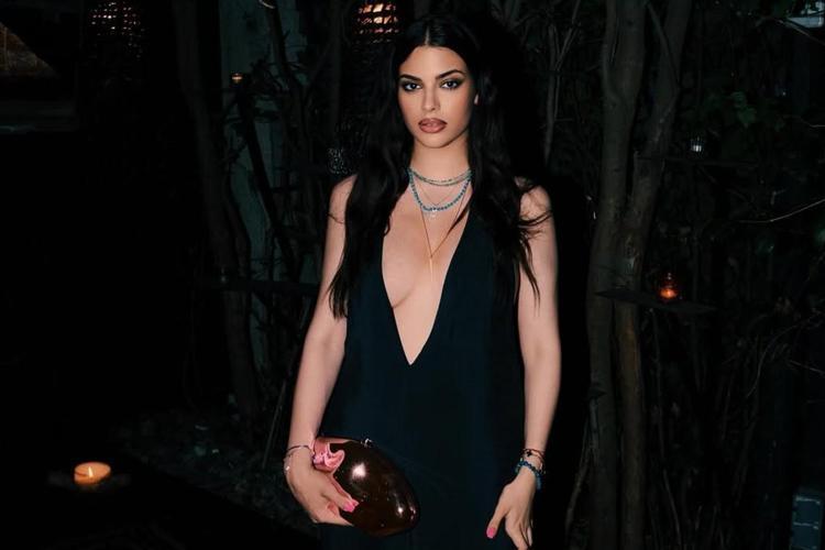 SEVGİLİ KRİTERLERİNİ SIRALAMIŞTI