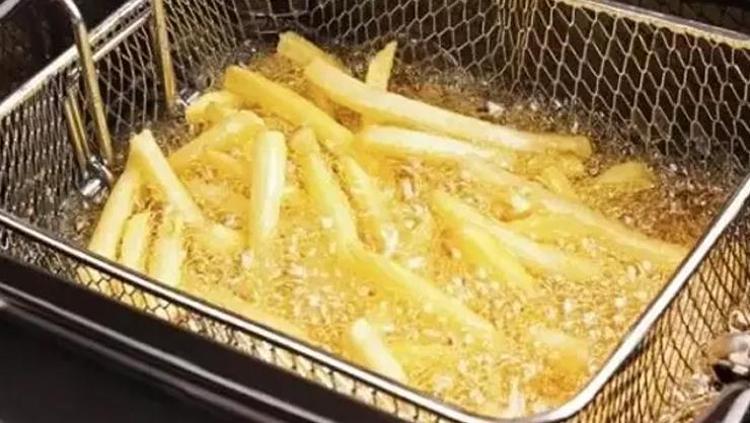 AĞIR YEMEKLERDEN UZAK DURMAK