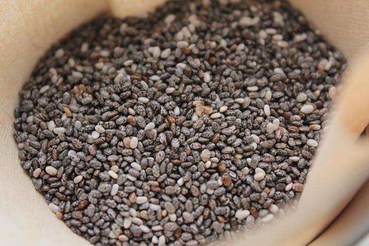 Herkes ona güç tohumu diyor: 15 farklı protein ve vitamin içeriyor Kemikleri beton gibi güçlendiriyor, bağırsakları çalıştırıyor HABERİ PAYLAŞ x-logo Haberler Yemek Haberleri Herkes ona güç tohumu diyor: 15 farklı protein ve vitamin içeriyor Kemikleri beton gibi güçlendiriyor, bağırsakları çalıştırıyor Google News flipboard-logo Herkes ona güç tohumu diyor: 15 farklı protein ve vitamin içeriyor Kemikleri beton gibi güçlendiriyor, bağırsakları çalıştırıyor