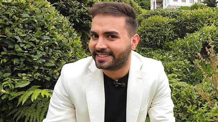 Kadir Ezildi balayından döner dönmez eşiyle memleketine gitti