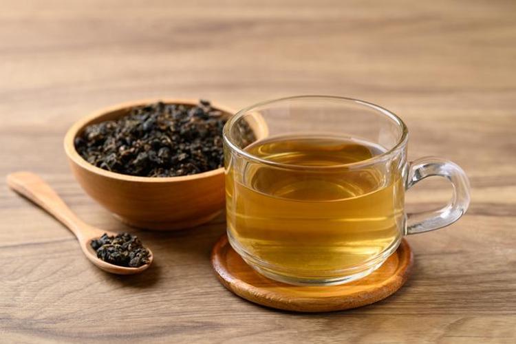 OOLONG ÇAYI UYURKEN YAĞ YAKIMINI ARTIRABİLİR
