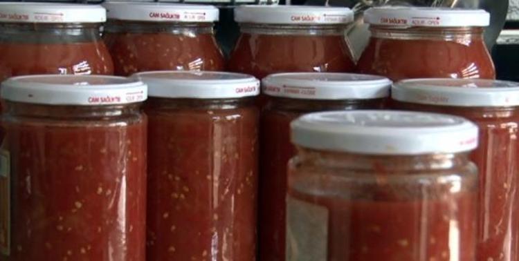 Konserve menemenin lezzetini 5e katlıyor İçerisine eklemeniz yeterli oluyor: Böyle yapınca aroması damakta iz bırakıyor